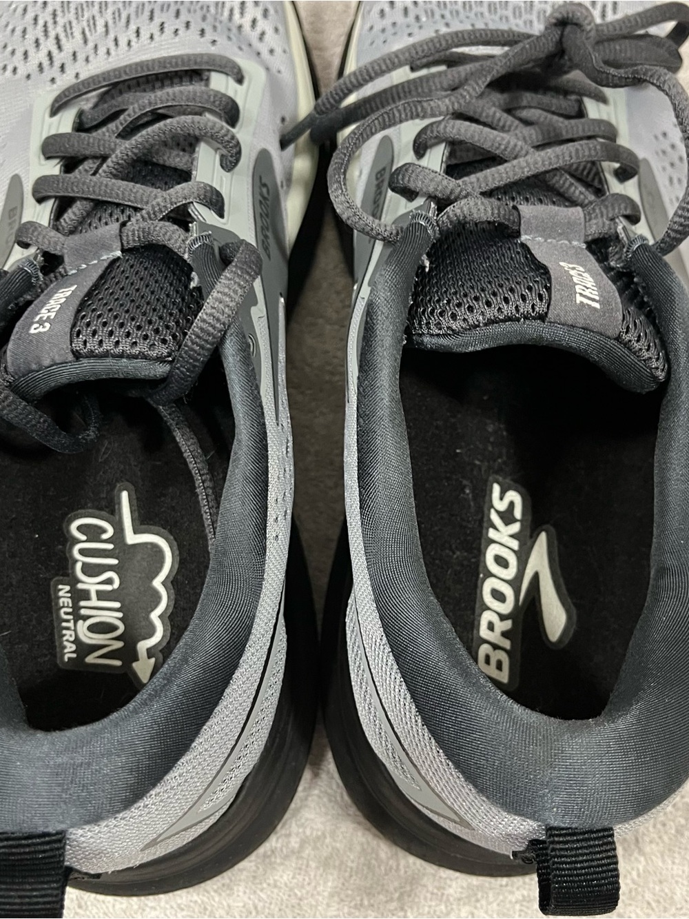 Brooks Trace 3 mens running shoes size 10 (D) Gray Black color - Picture 7 of 11